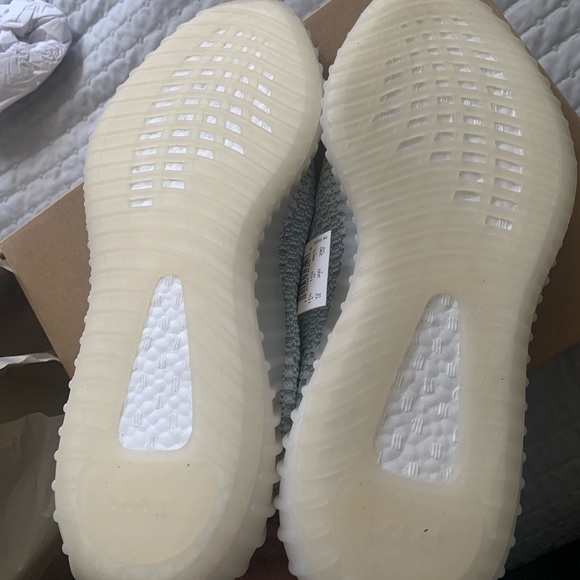 Yeezy 350 V2 size 12 willing to negotiate! - Picture 5 of 8